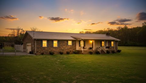 Photo of 43 Boning Rd, Fayetteville, TN 37334 (MLS # 3164558)