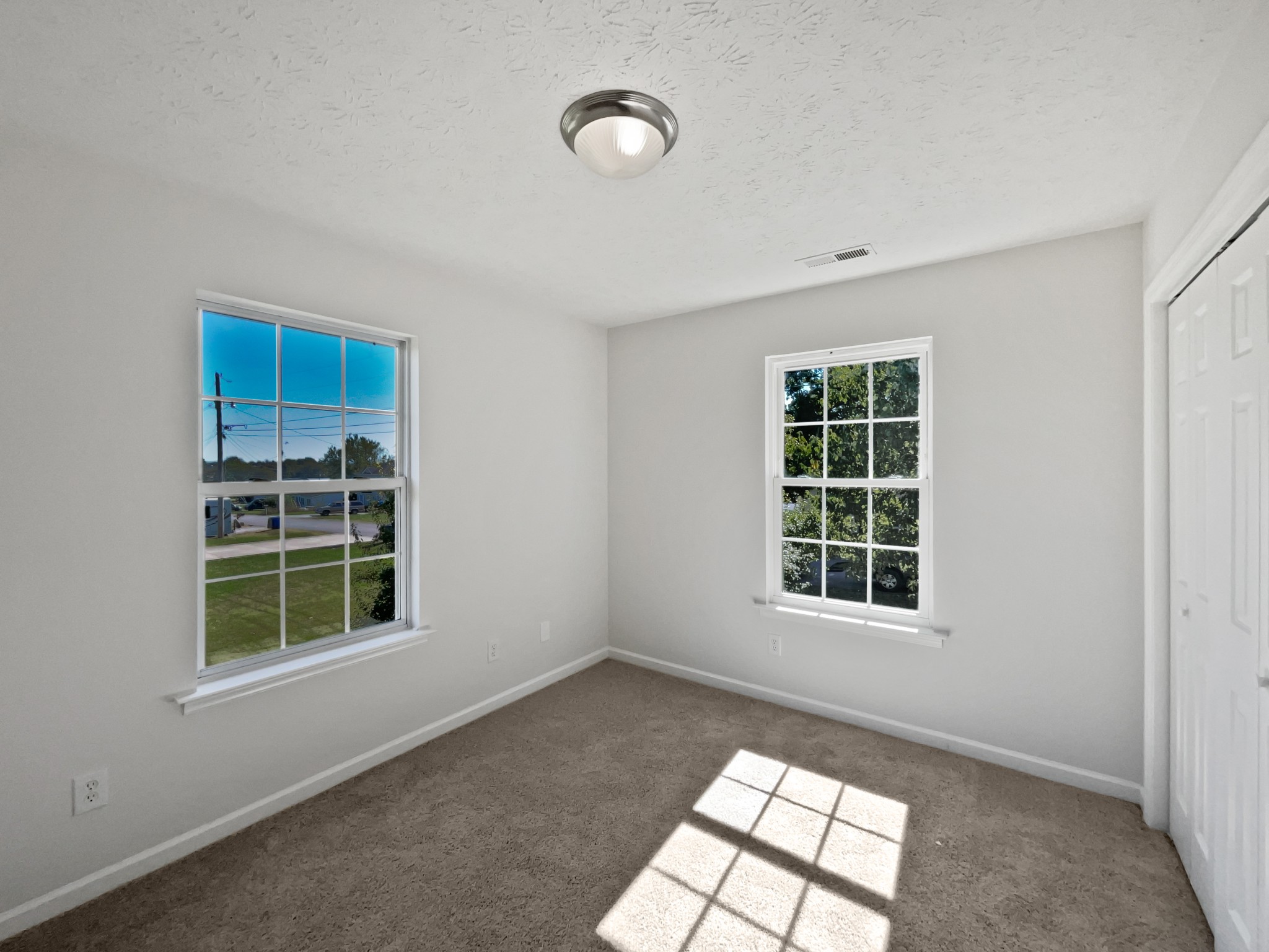 312 Cottonwood Dr