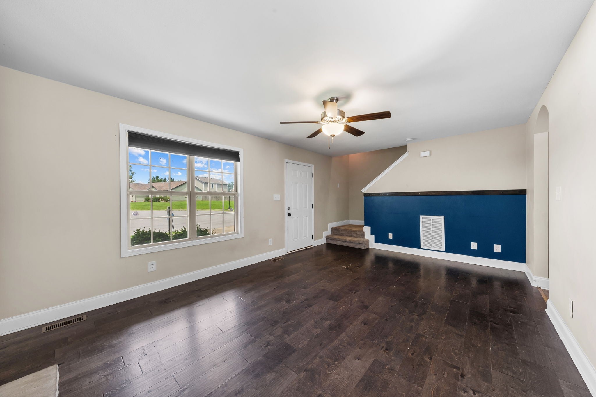454 N Magnolia Dr