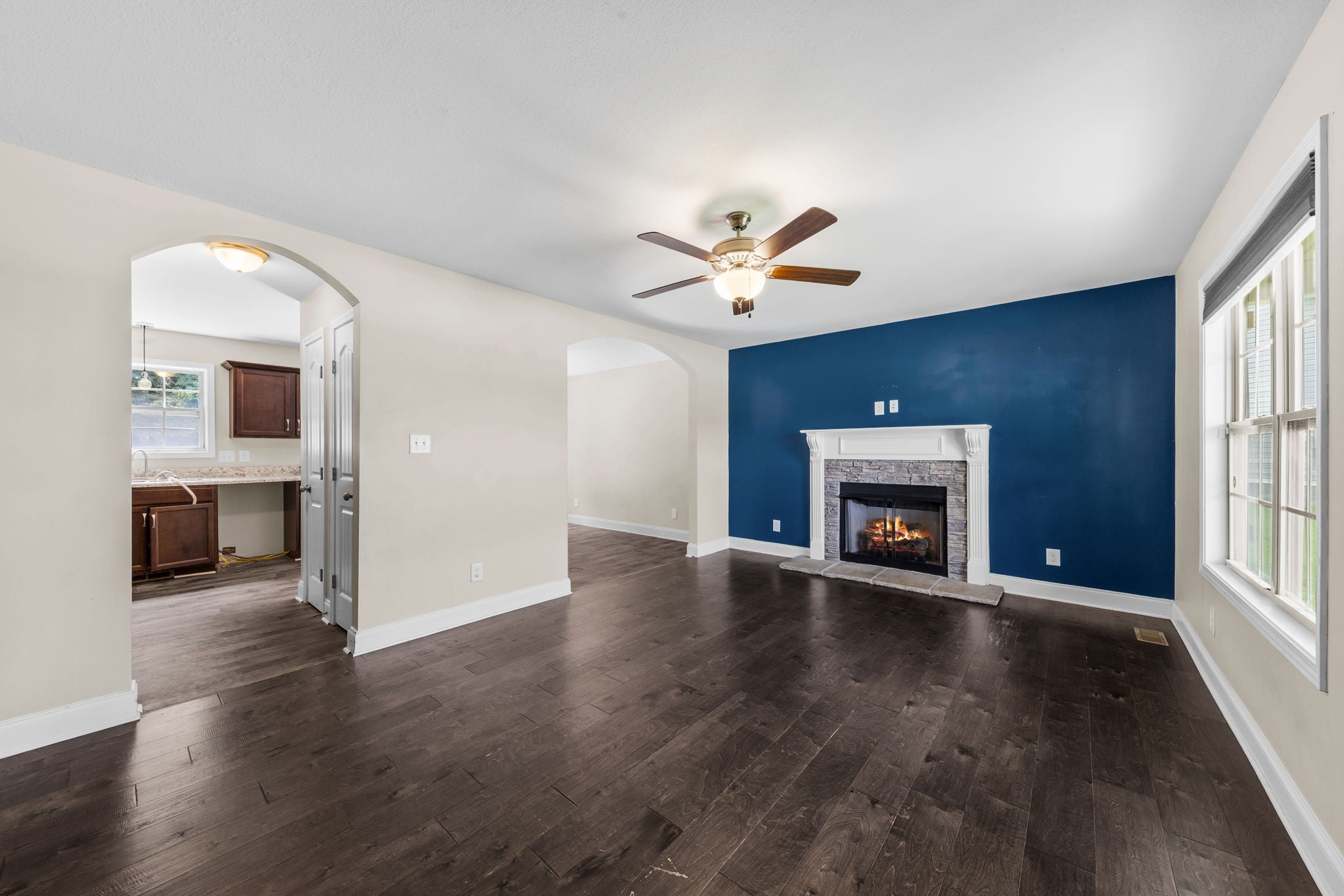 454 N Magnolia Dr