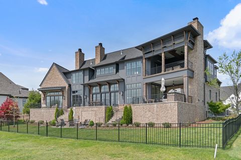 7212 Shagbark Ln College Grove TN 37046