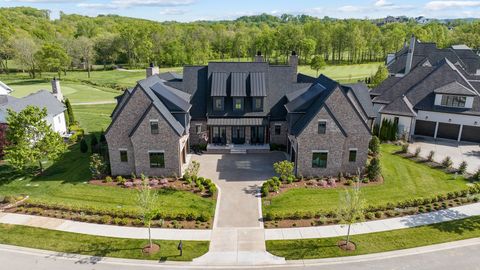 7212 Shagbark Ln College Grove TN 37046