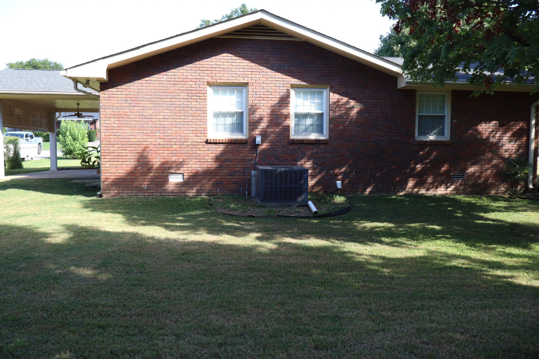 2409 Dabbs Ave
