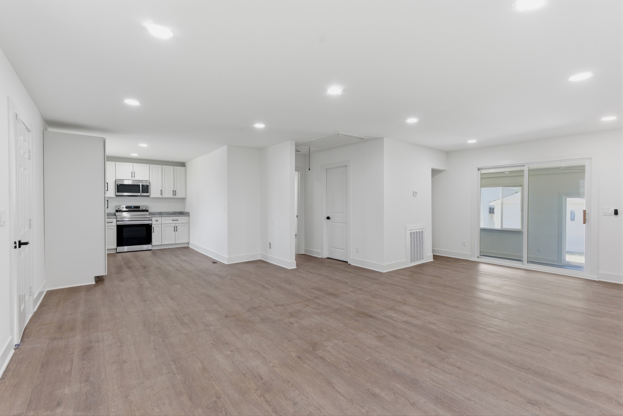 303 Dudley St
