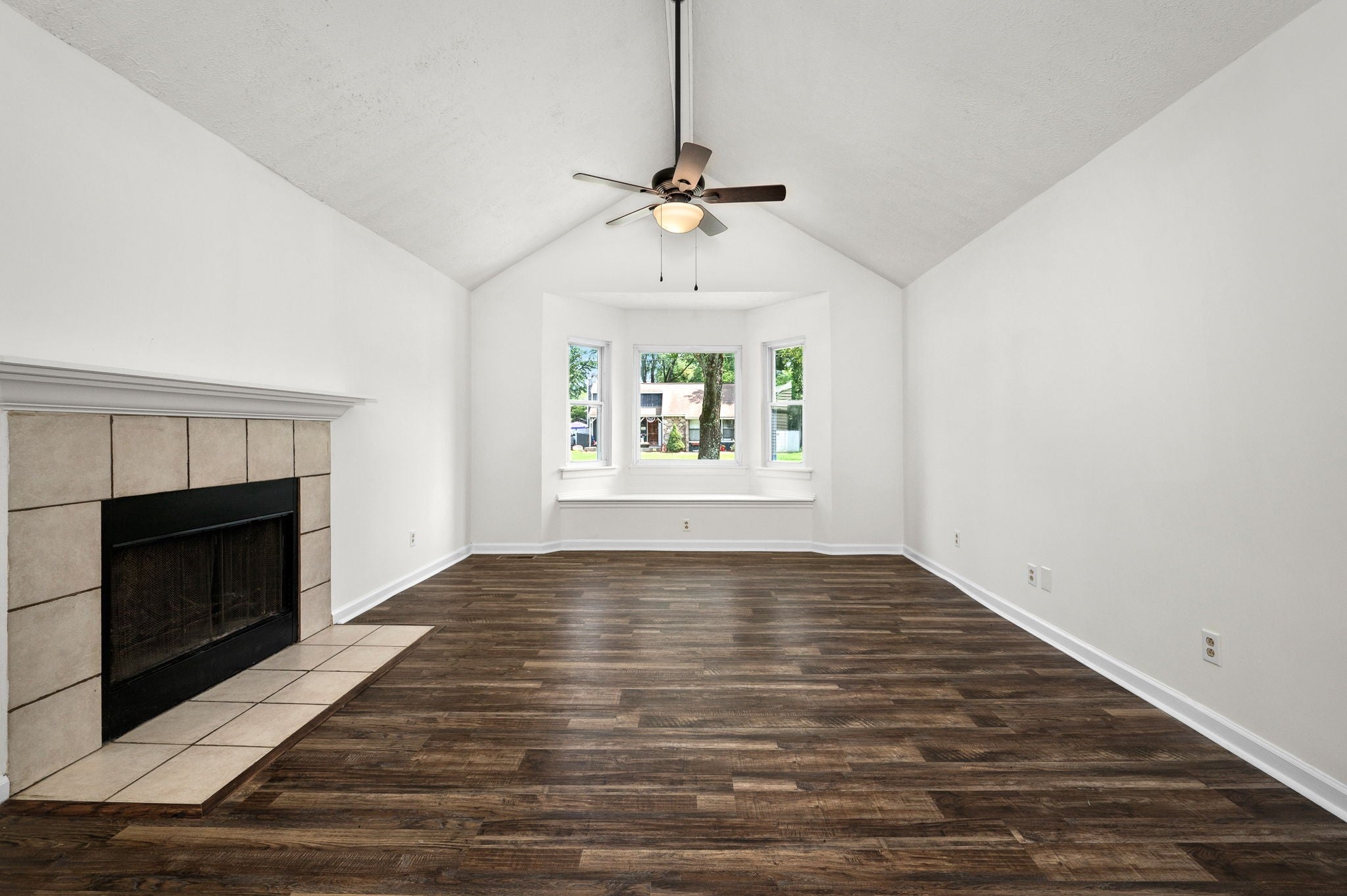 121 Sunnymeade Dr