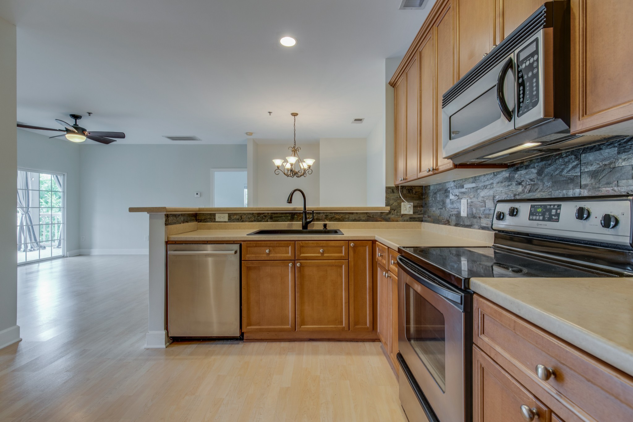 7005 Lenox Village Dr C12