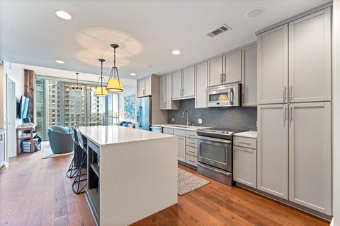 Photo of 1212 Laurel St #906, Nashville, TN 37203 (MLS # 3153246)