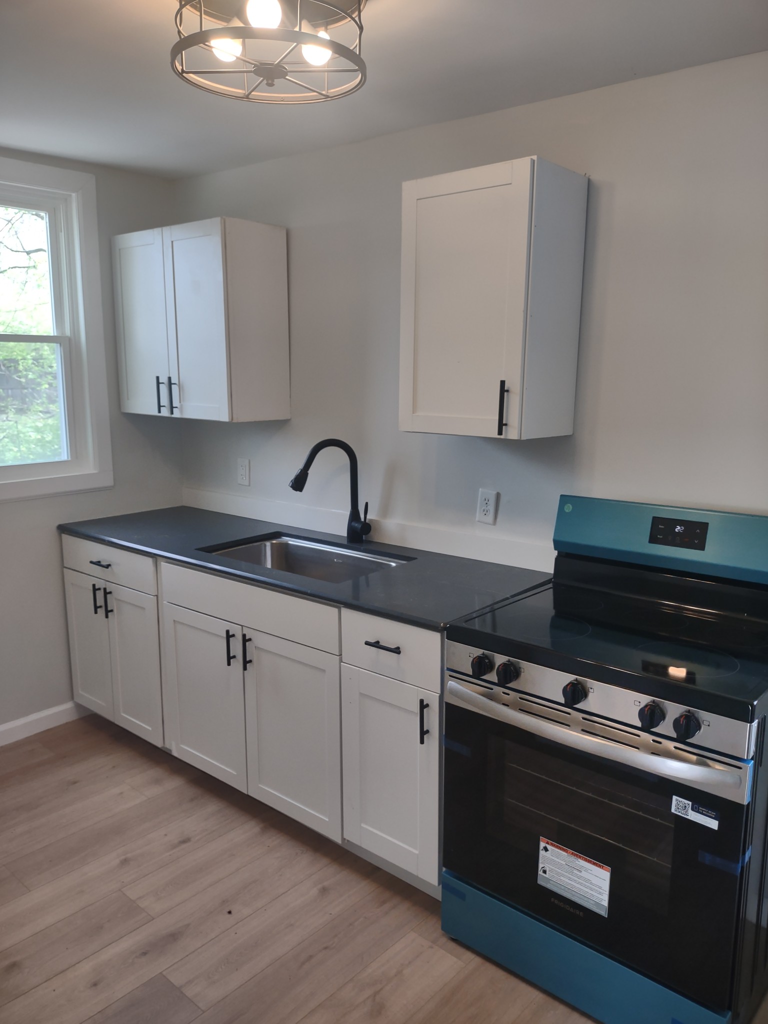 143 Morrison St 3