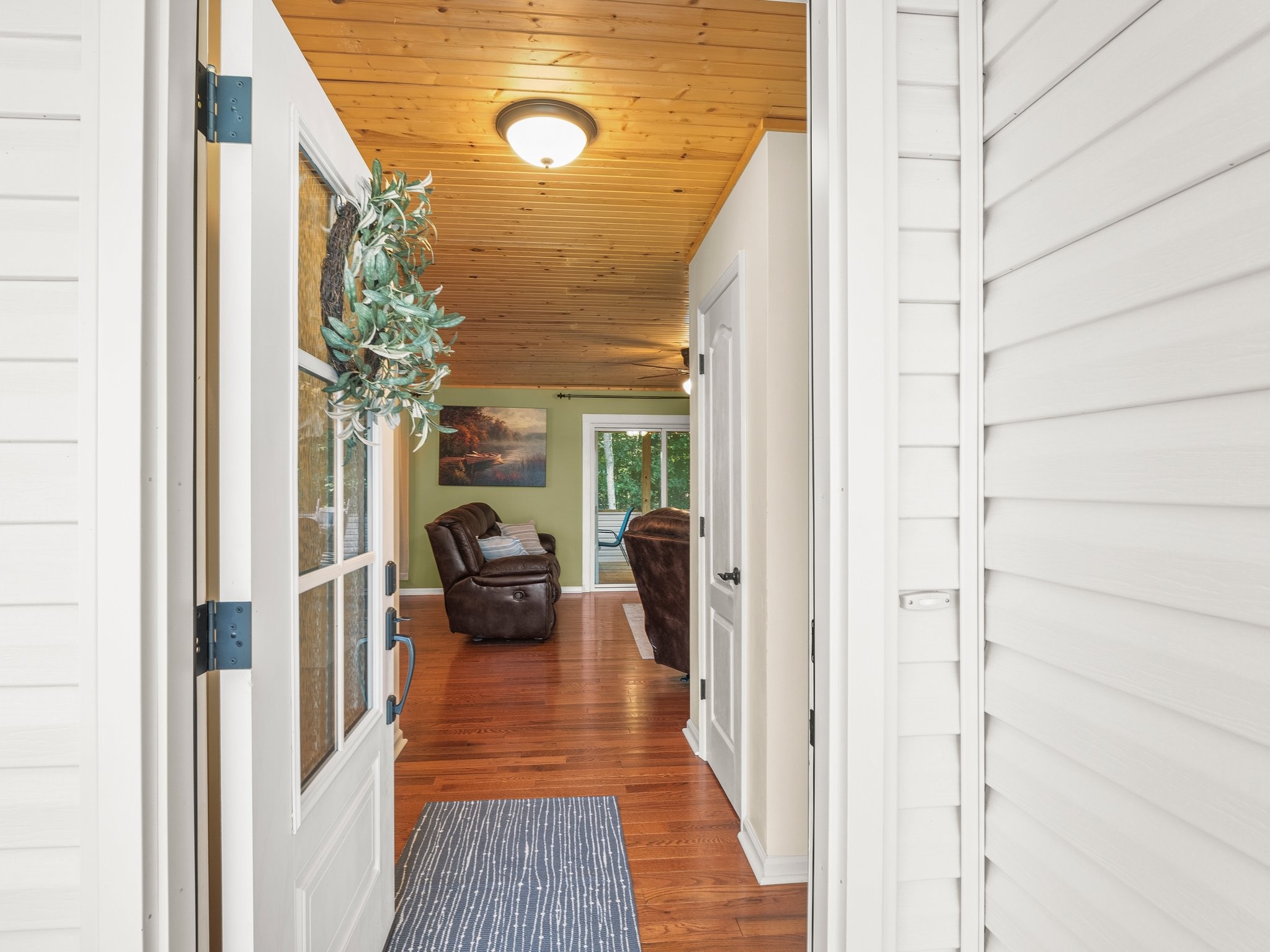 43 Shady Cove Ct