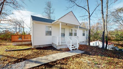 138 Cross Ln Clarksville TN 37040