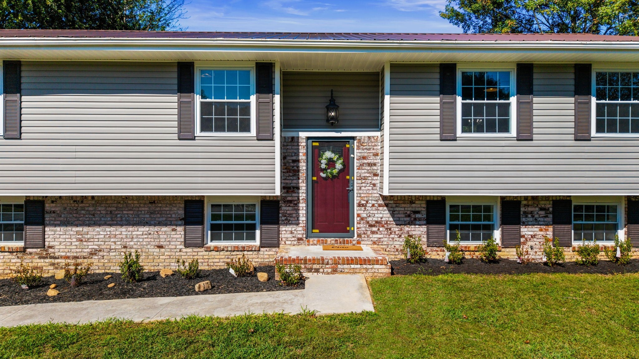 120 Bland Dr NE