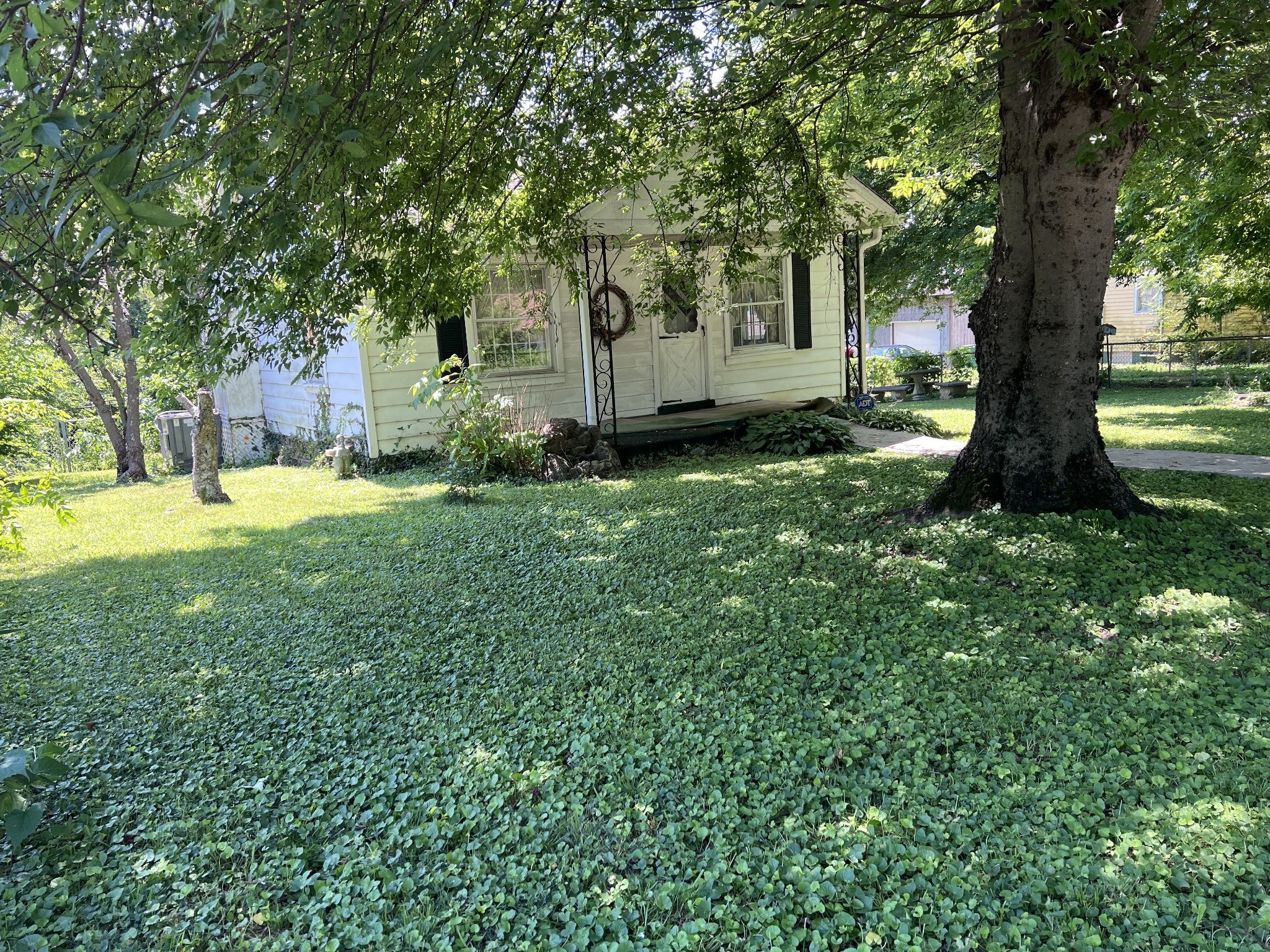 2306 Alpine Ave, Nashville TN 37218 2-bed home, photo 2 of 18