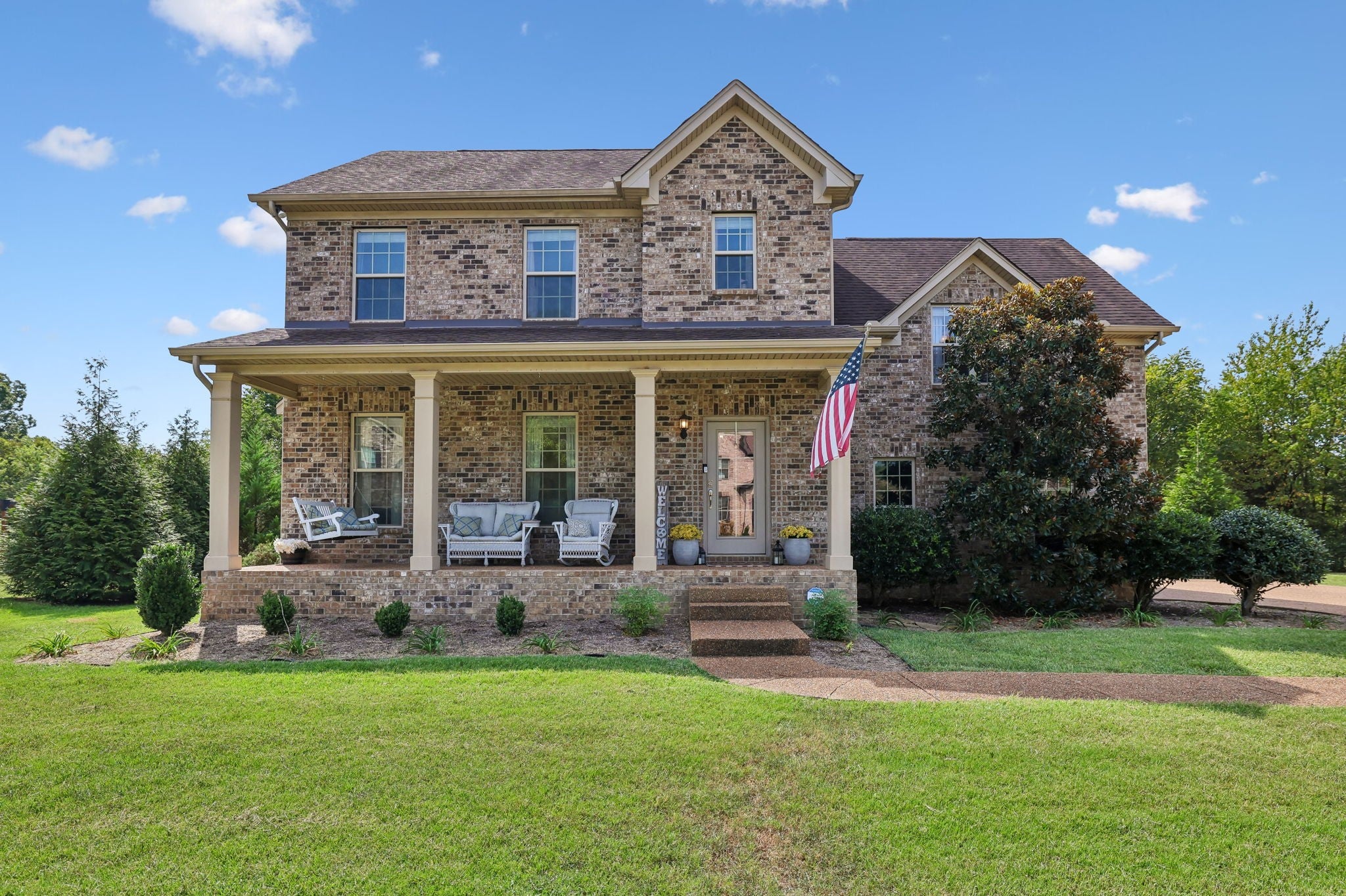 2043 Audubon Ln