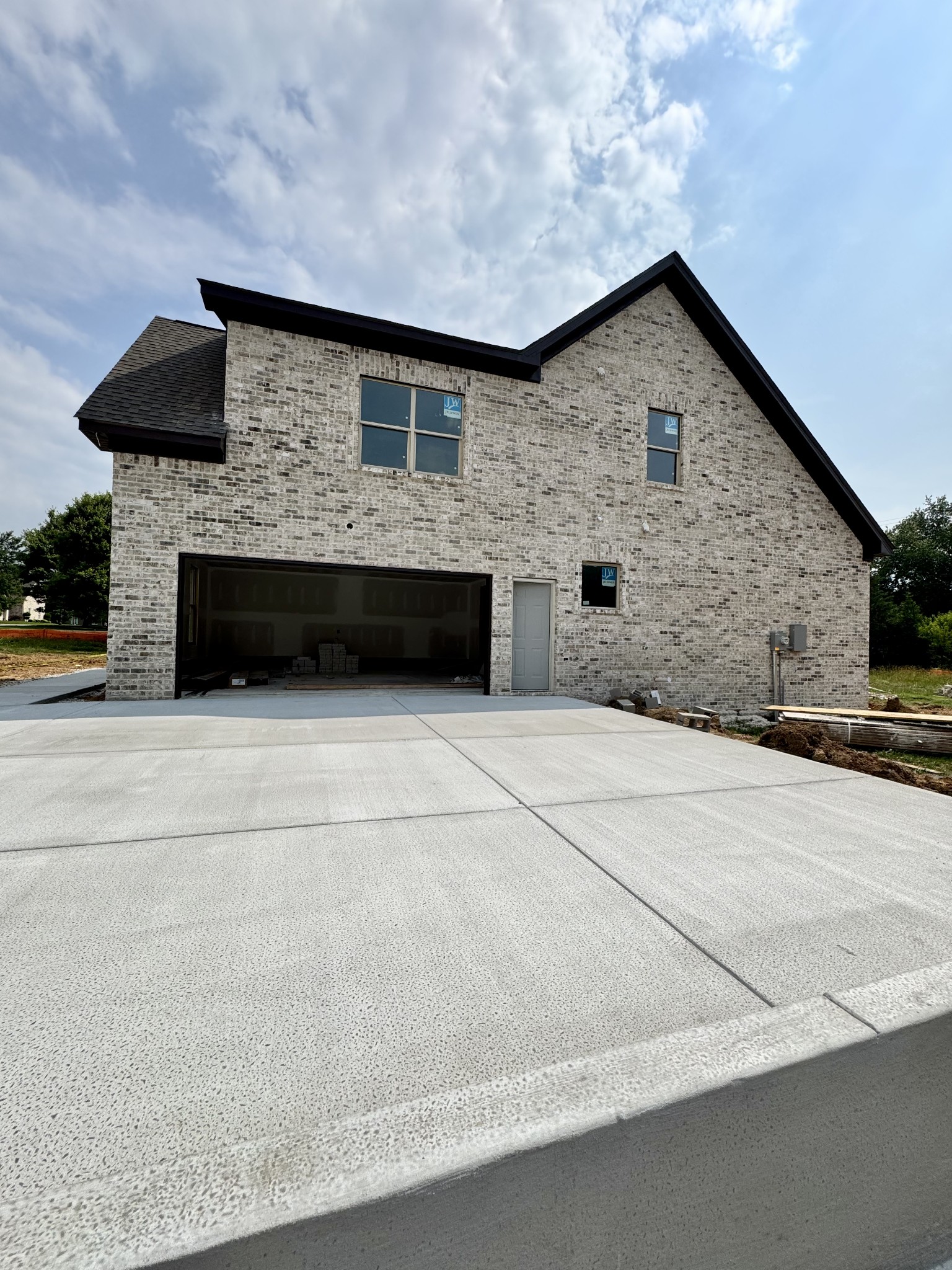835 Lexington Circle