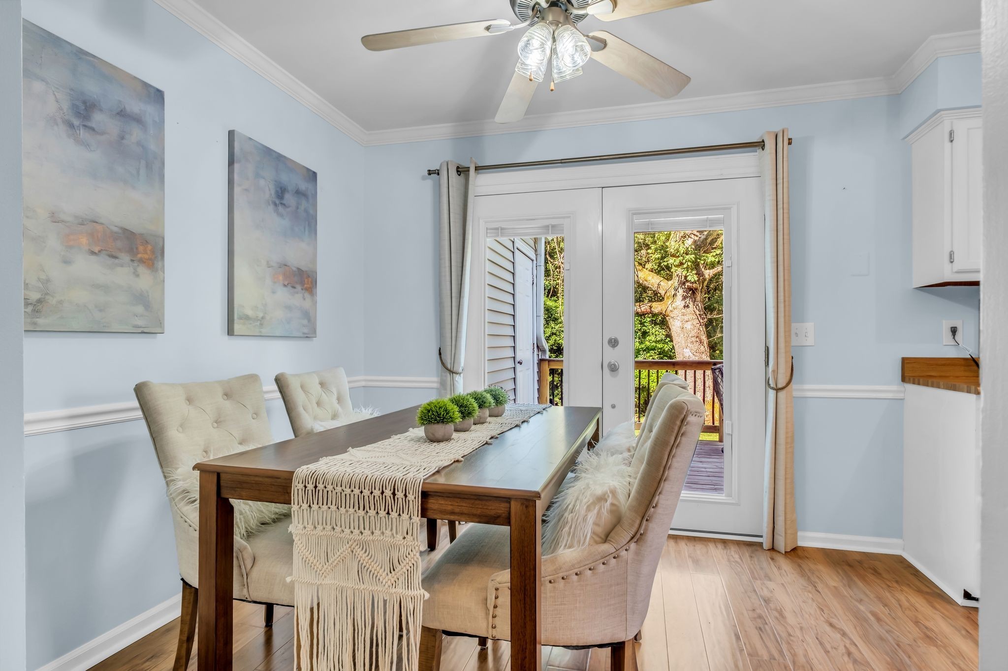 1301 Carriage Park Dr