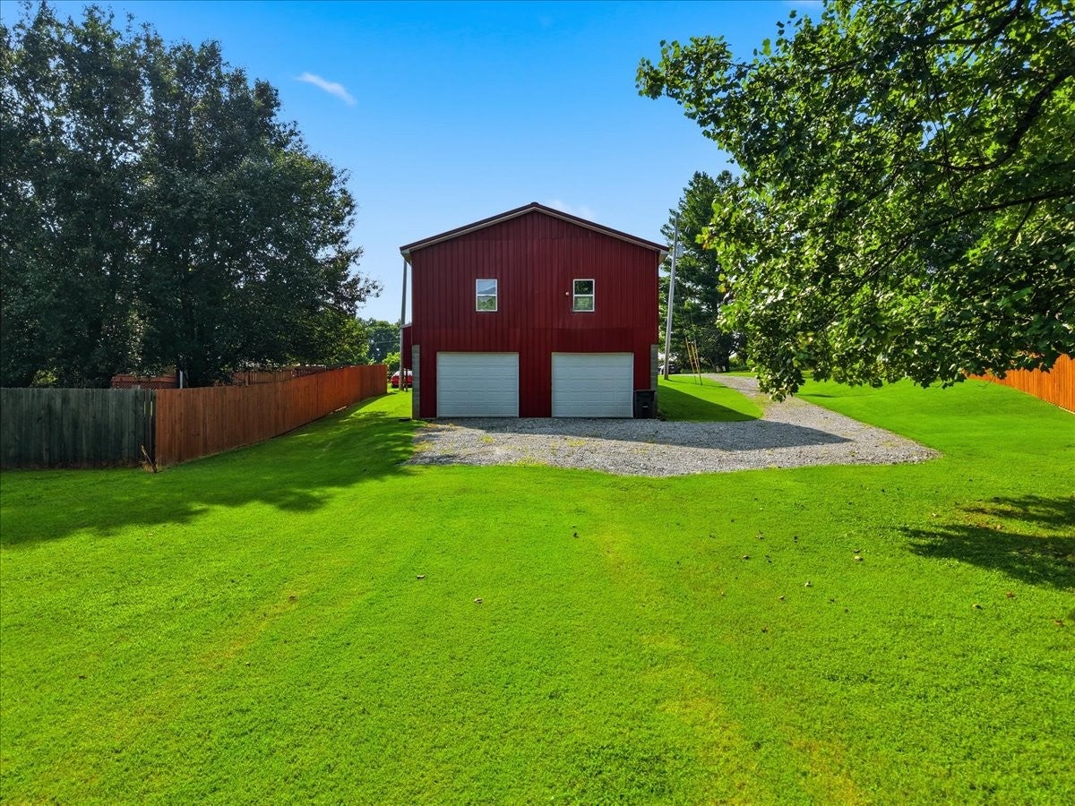 8175 Cedar Grove Rd