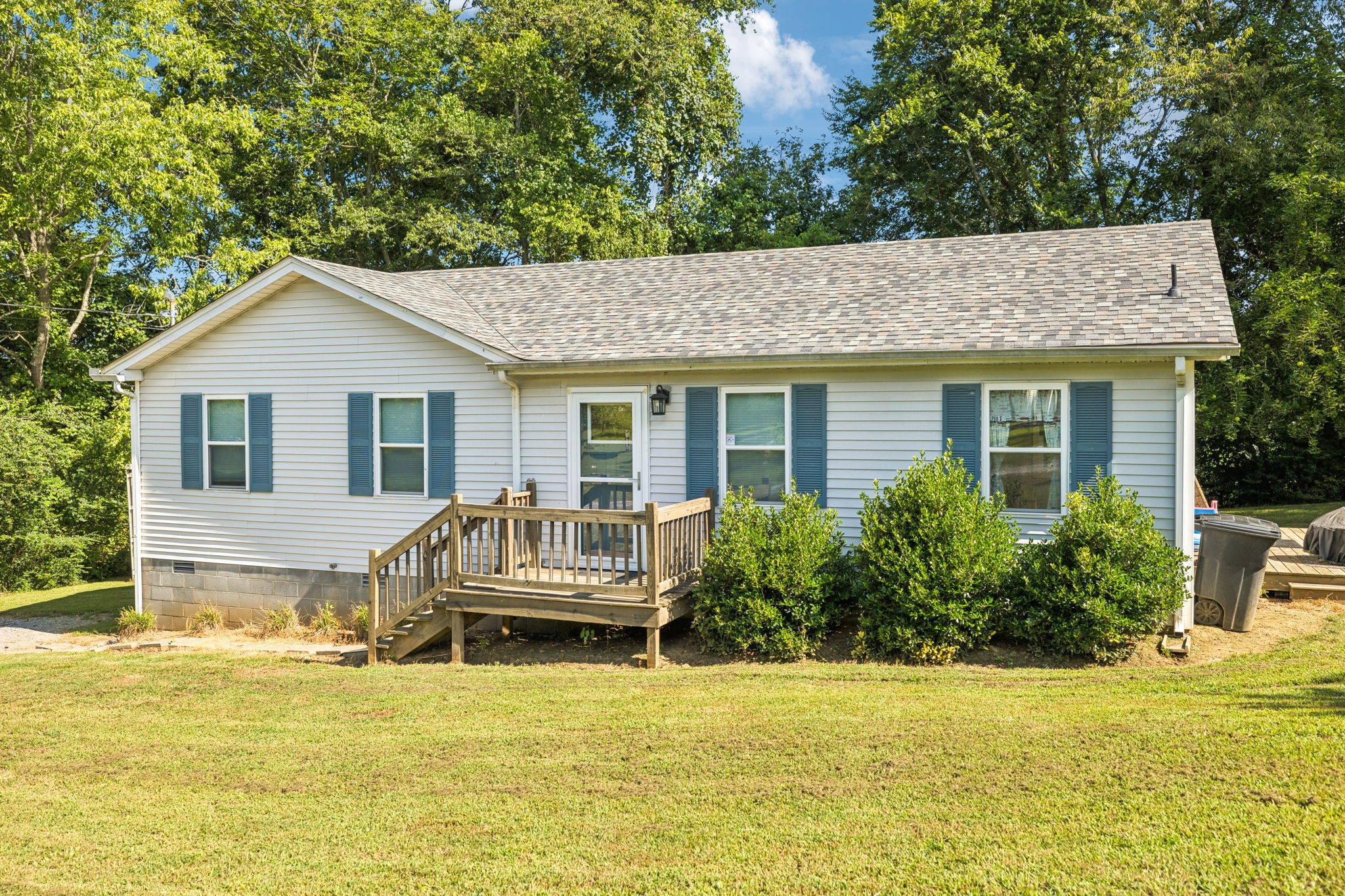 155 Dorothy Ln