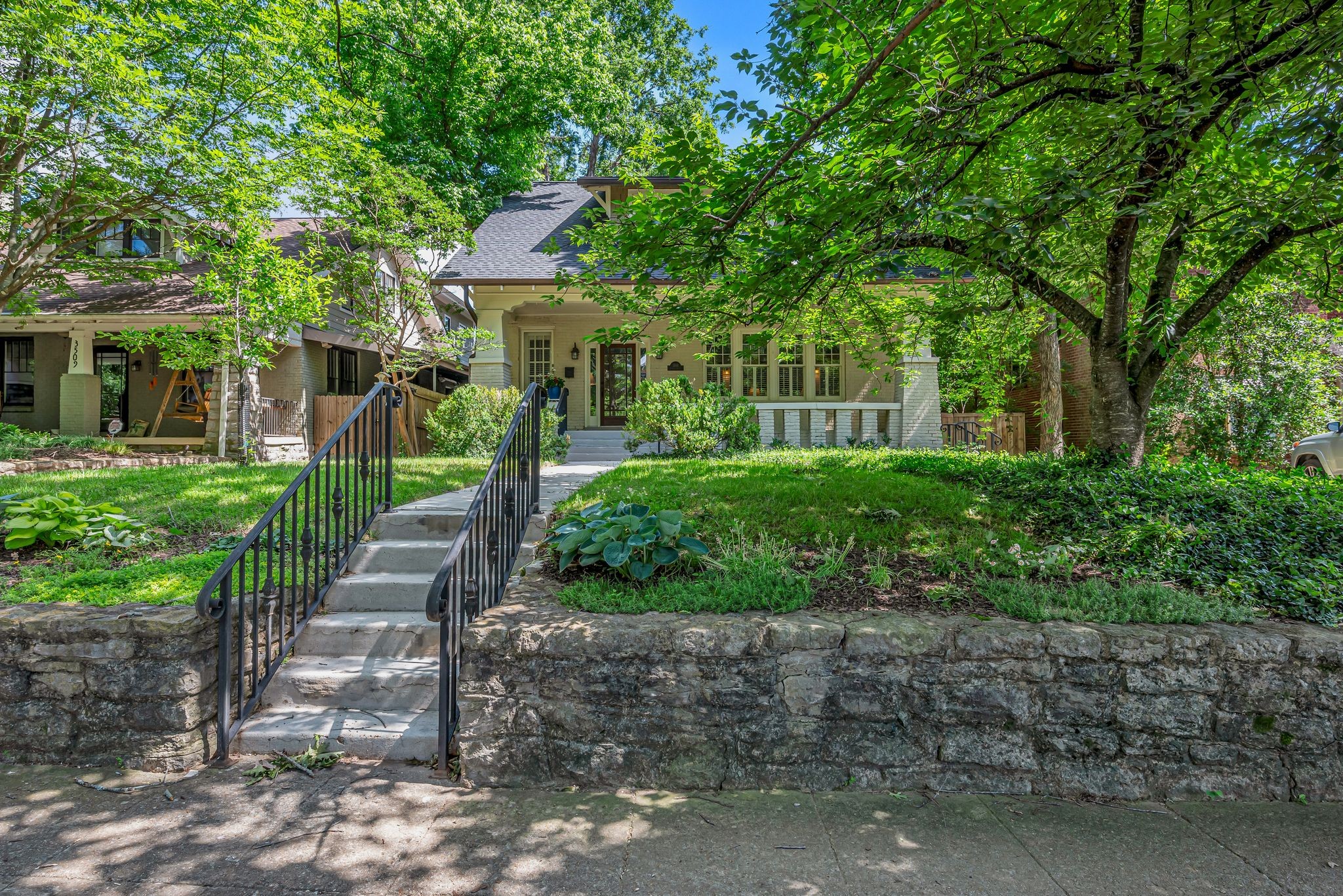 3511 Central Ave