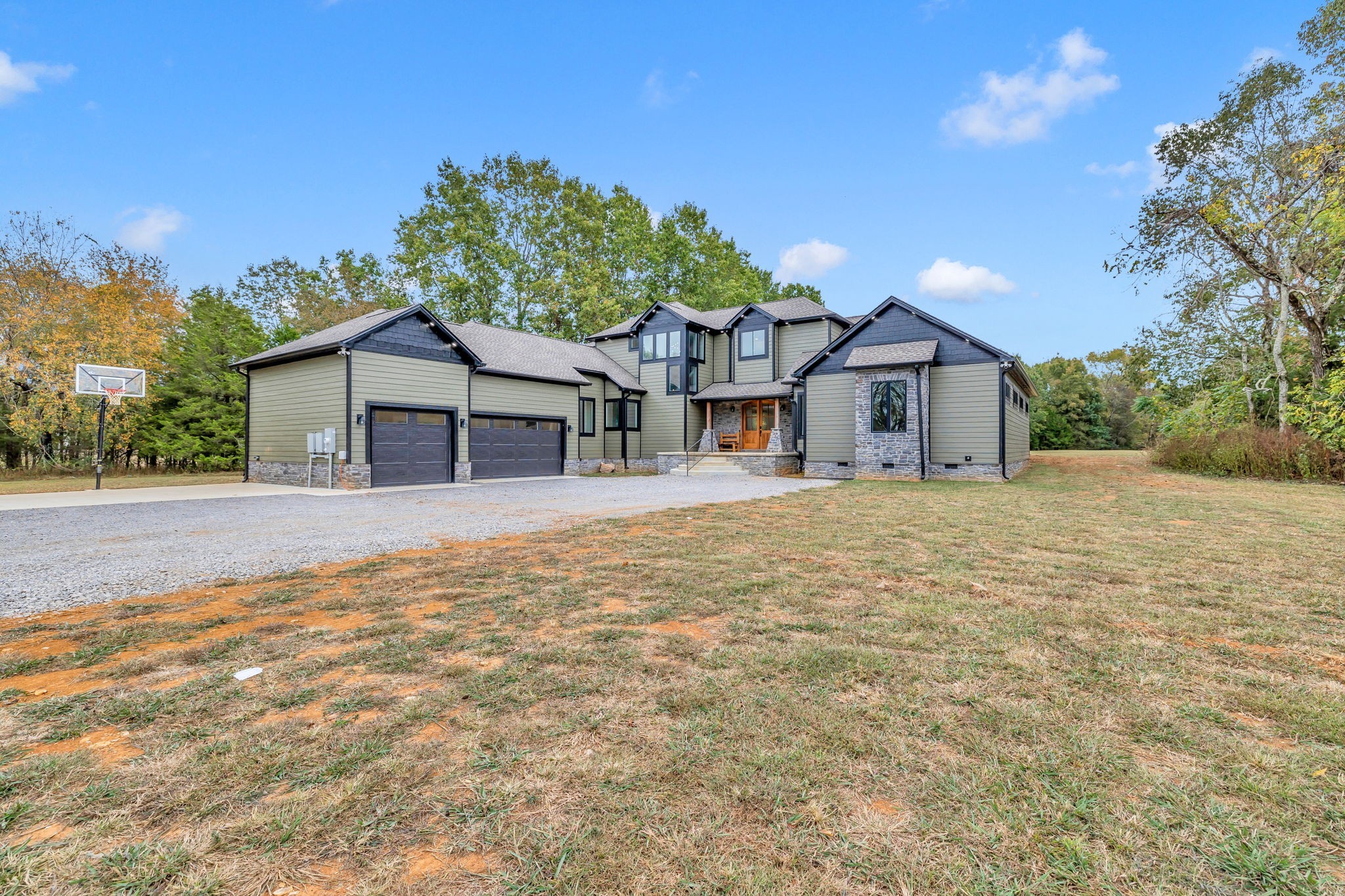 2267 Hunter Rd