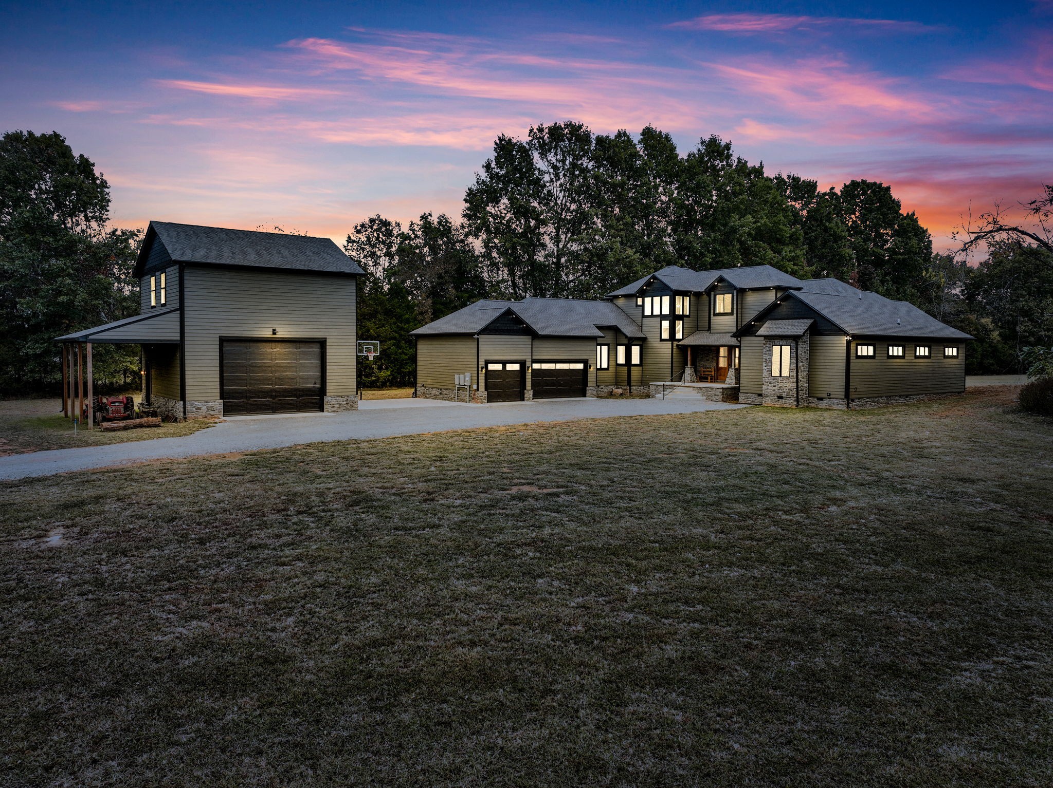 2267 Hunter Rd