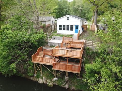 240 Fredonia Rd Manchester TN 37355