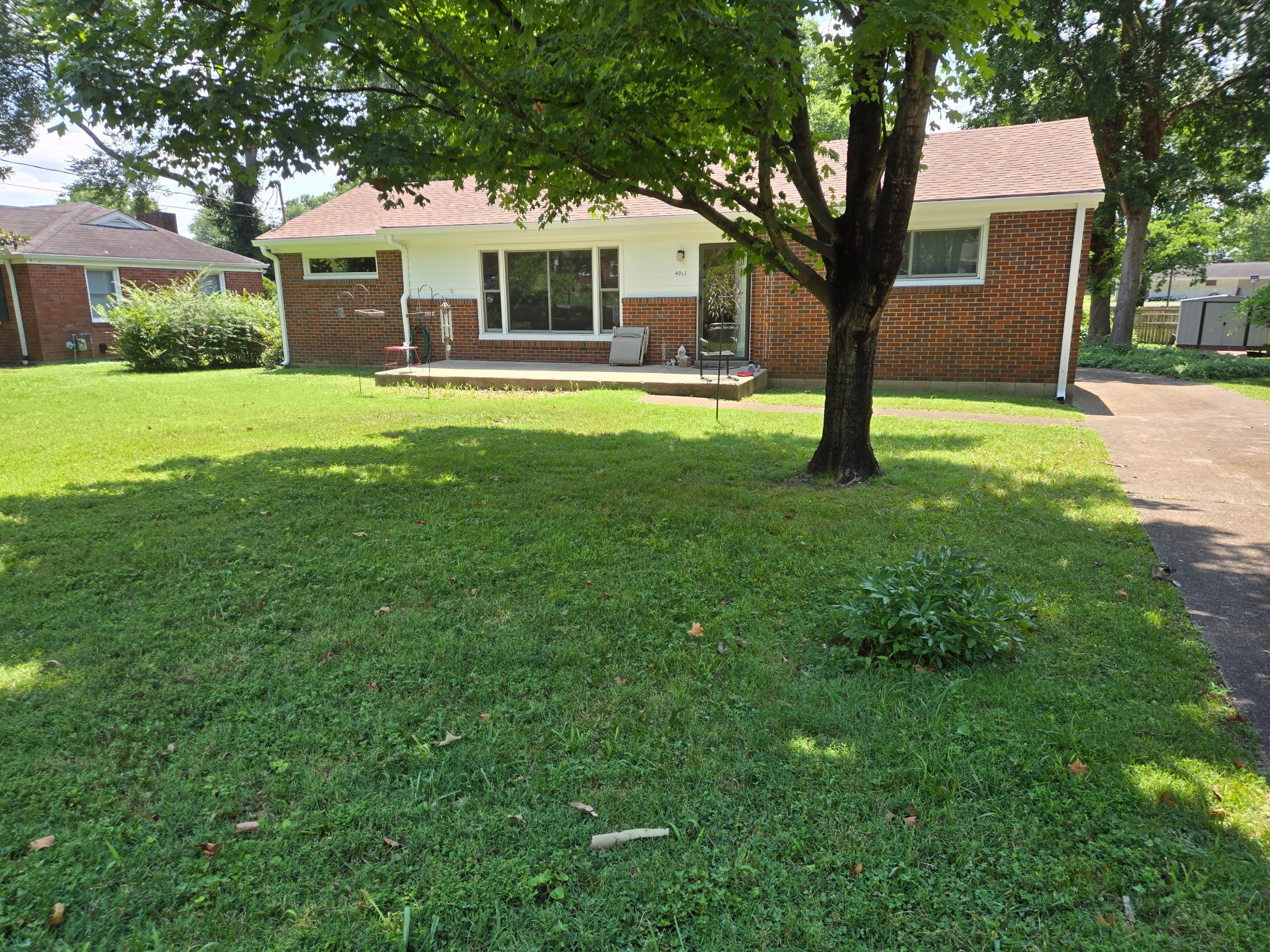 4011 Ivy Dr