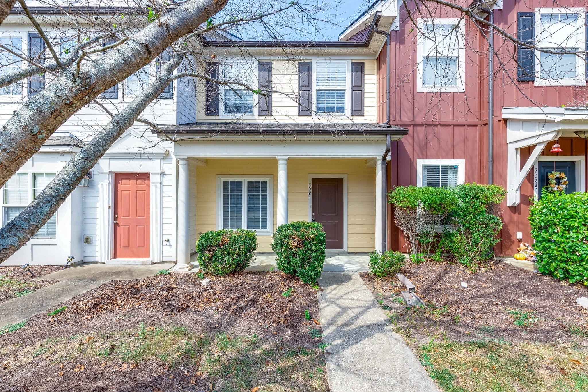 2021 Hemlock Dr
