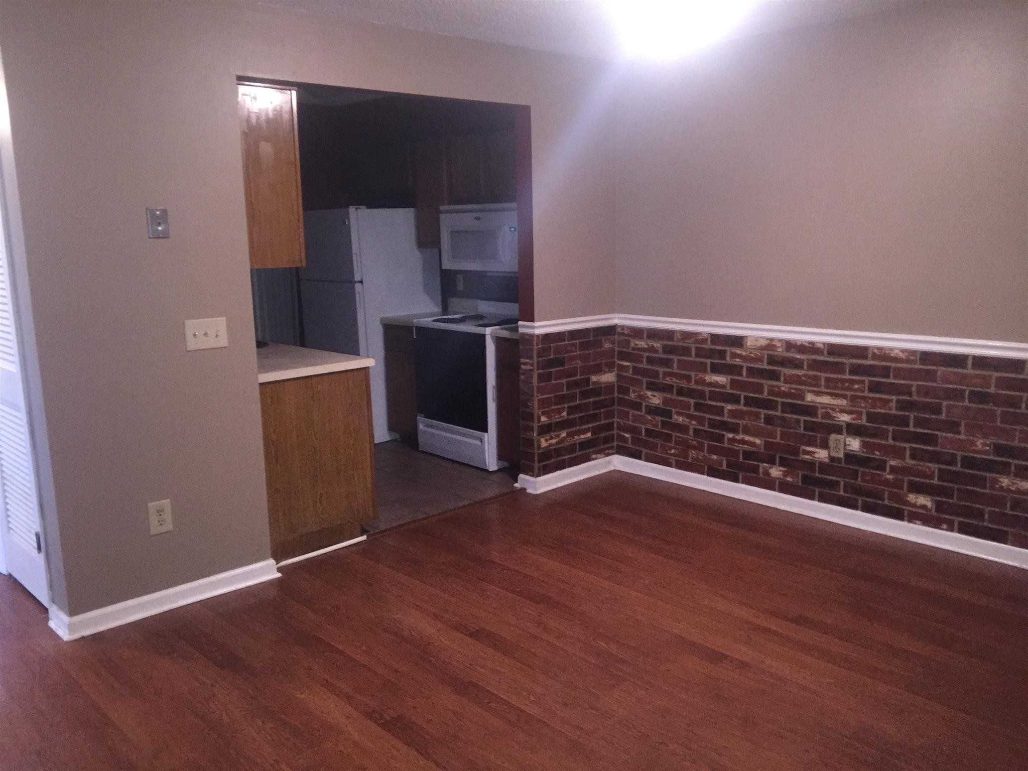 146 BROOKE CASTLE DRIVE