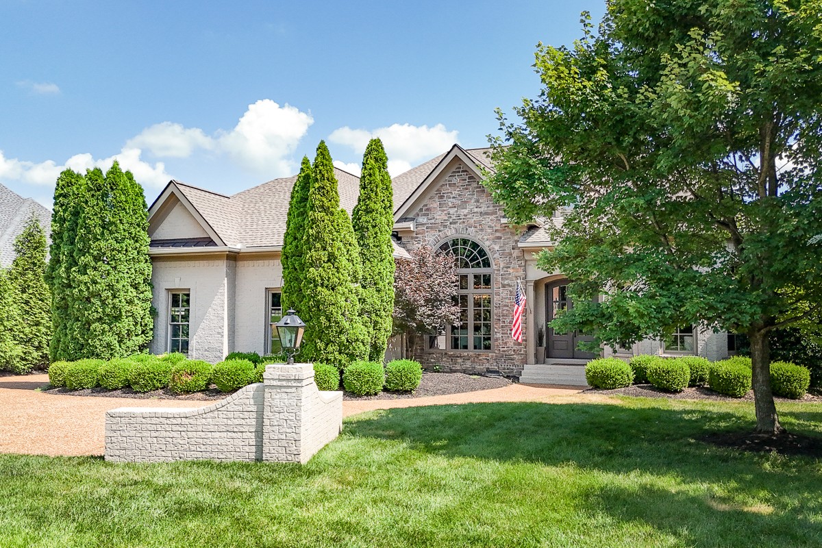 9710 Onyx Ln