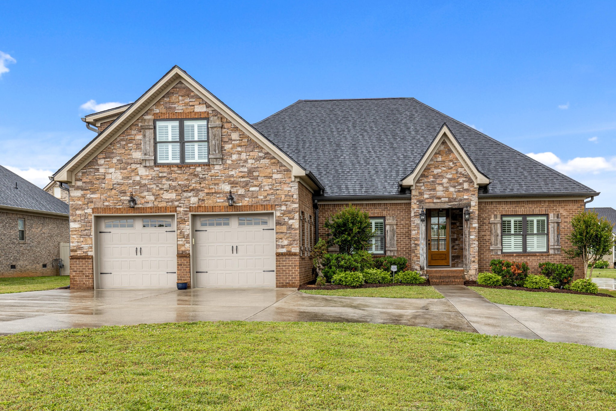 1821 Gray Road