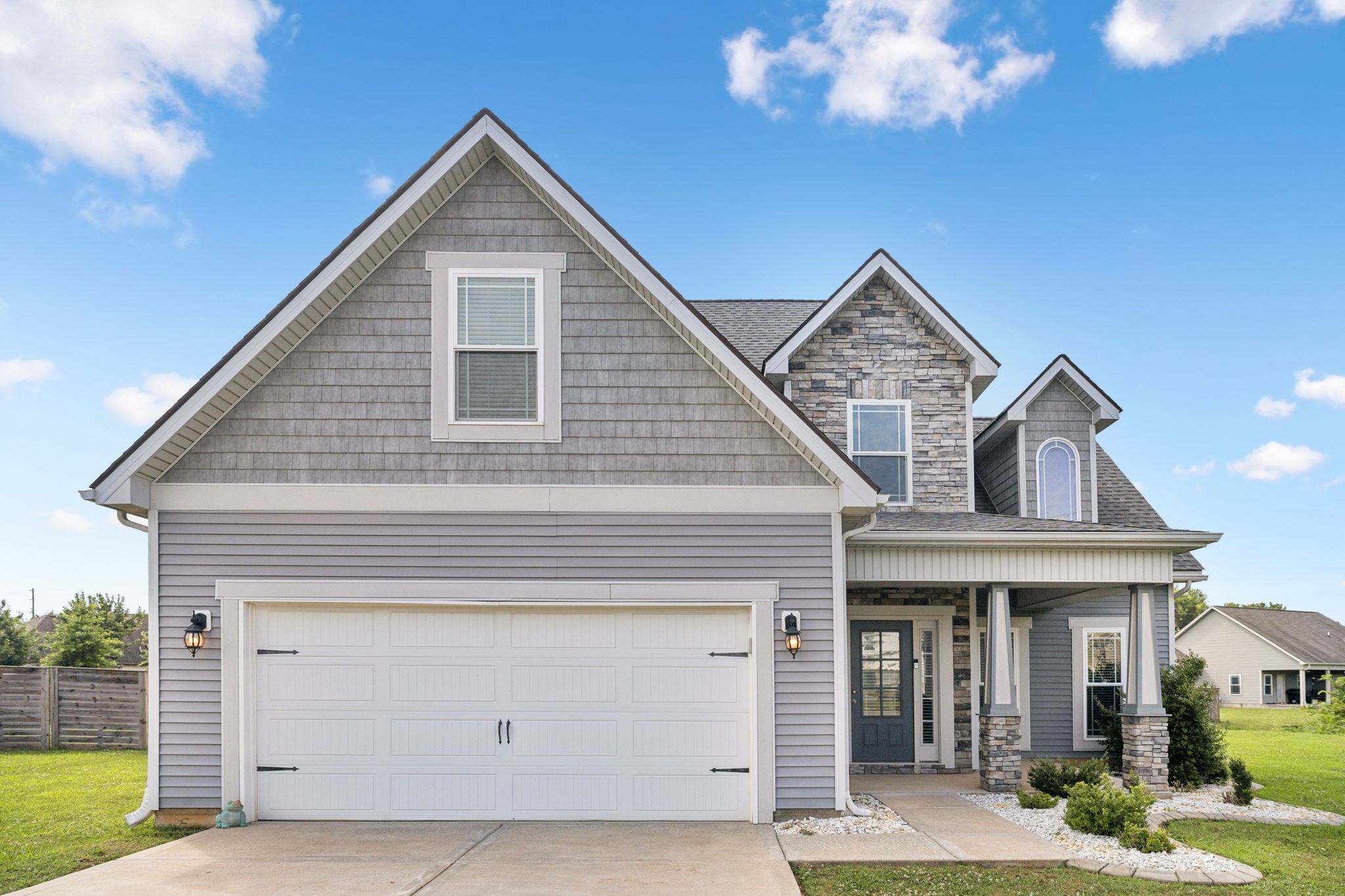 729 Laurel Ln