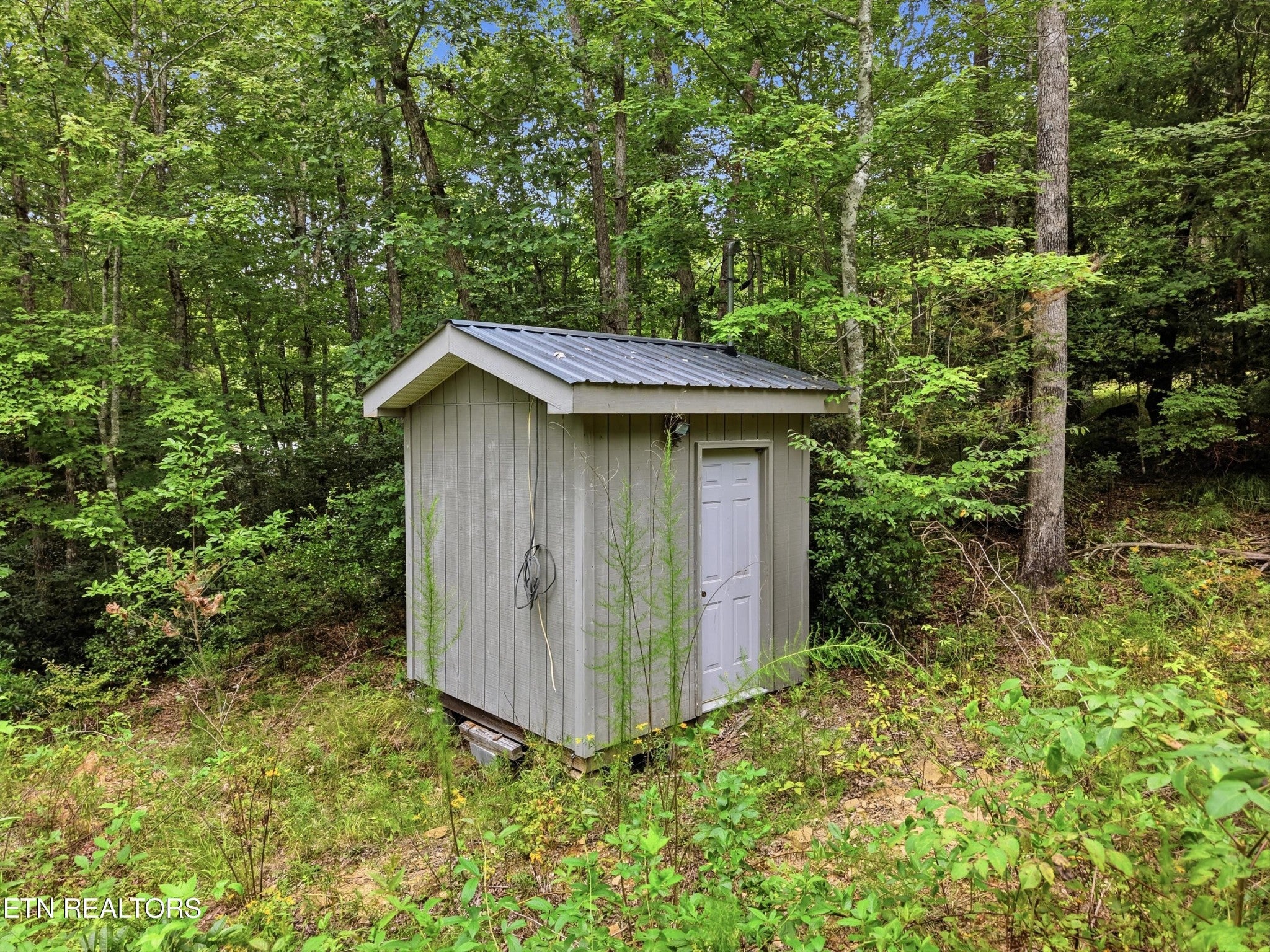 574 River Rd