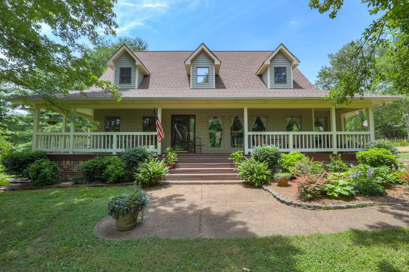 Photo 1 of 50 — 190 Zieglers Fort Rd, Gallatin, TN 37066