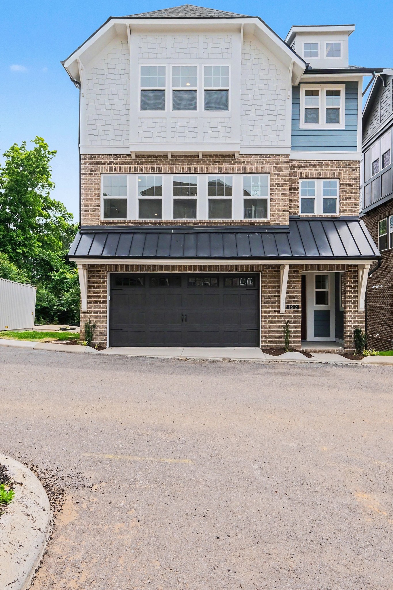 122 Honeywine St