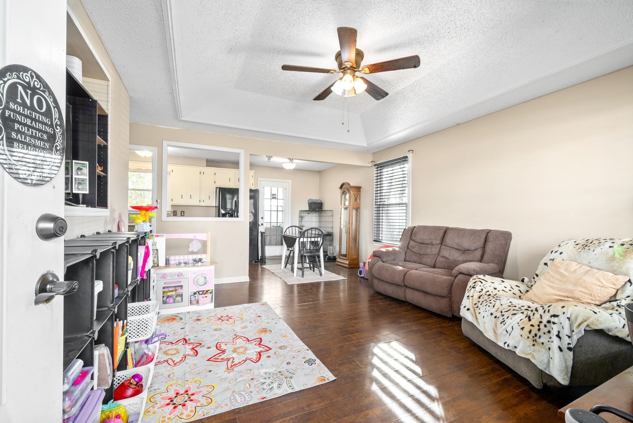 434 Bluff Dr