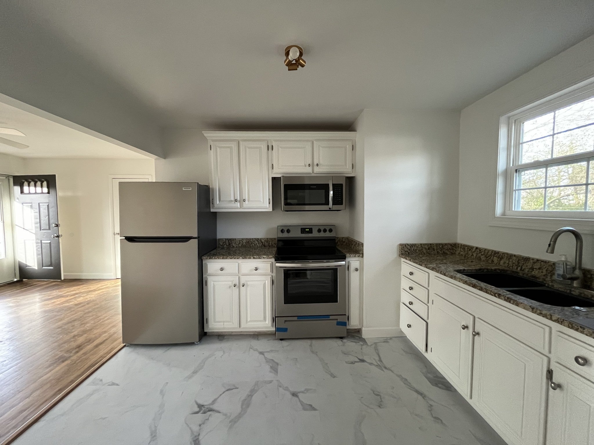 425 Oakwood Rd