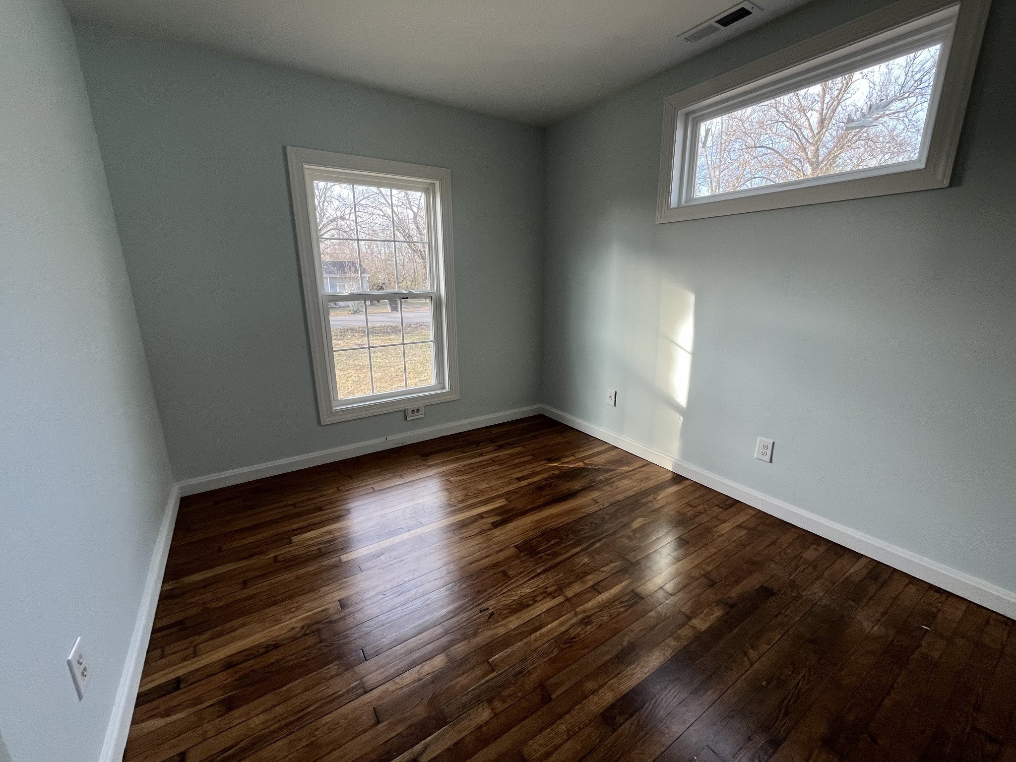 425 Oakwood Rd