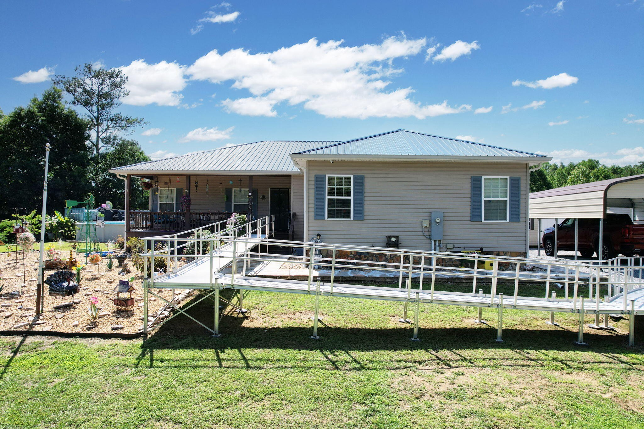 336 County Road 105