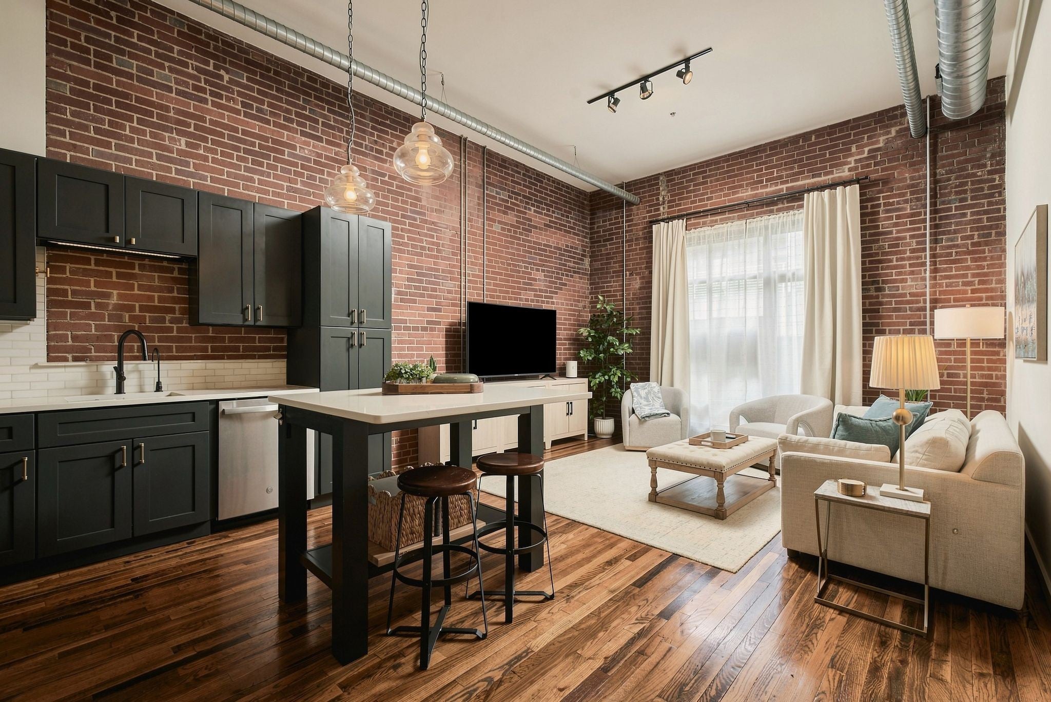 1-bed listing at 704 Taylor St 301, Nashville