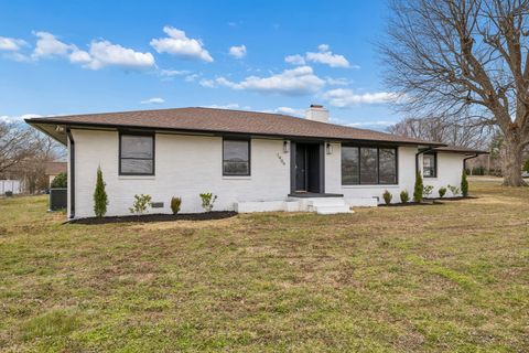 1409 Nashville Hwy Columbia TN 38401