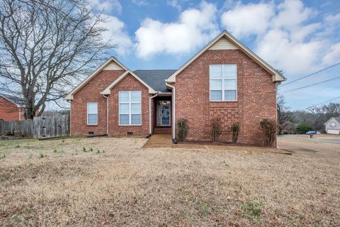 101 Knights Bridge Station Hendersonville TN 37075