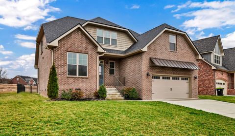 124 Cottage Ln Clarksville TN 37043