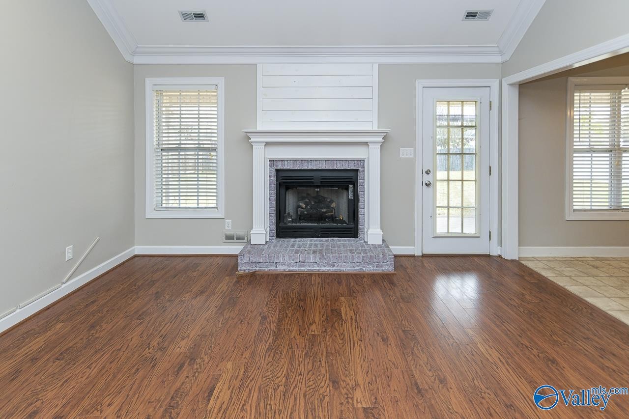 1910 Red Sunset Drive SW