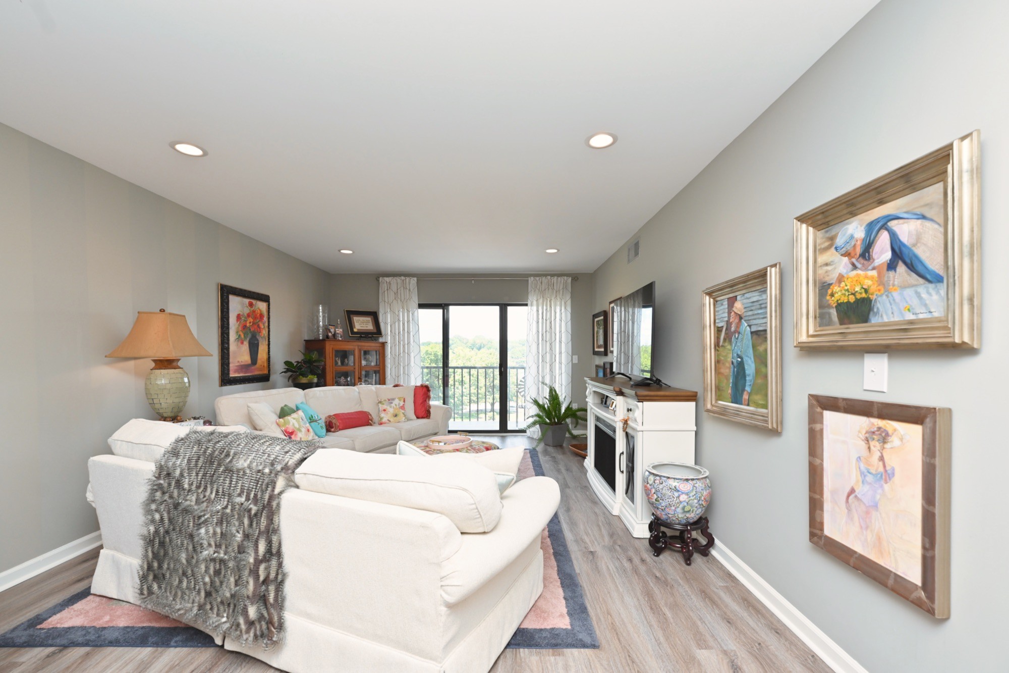 200 Sanders Ferry Rd 2408