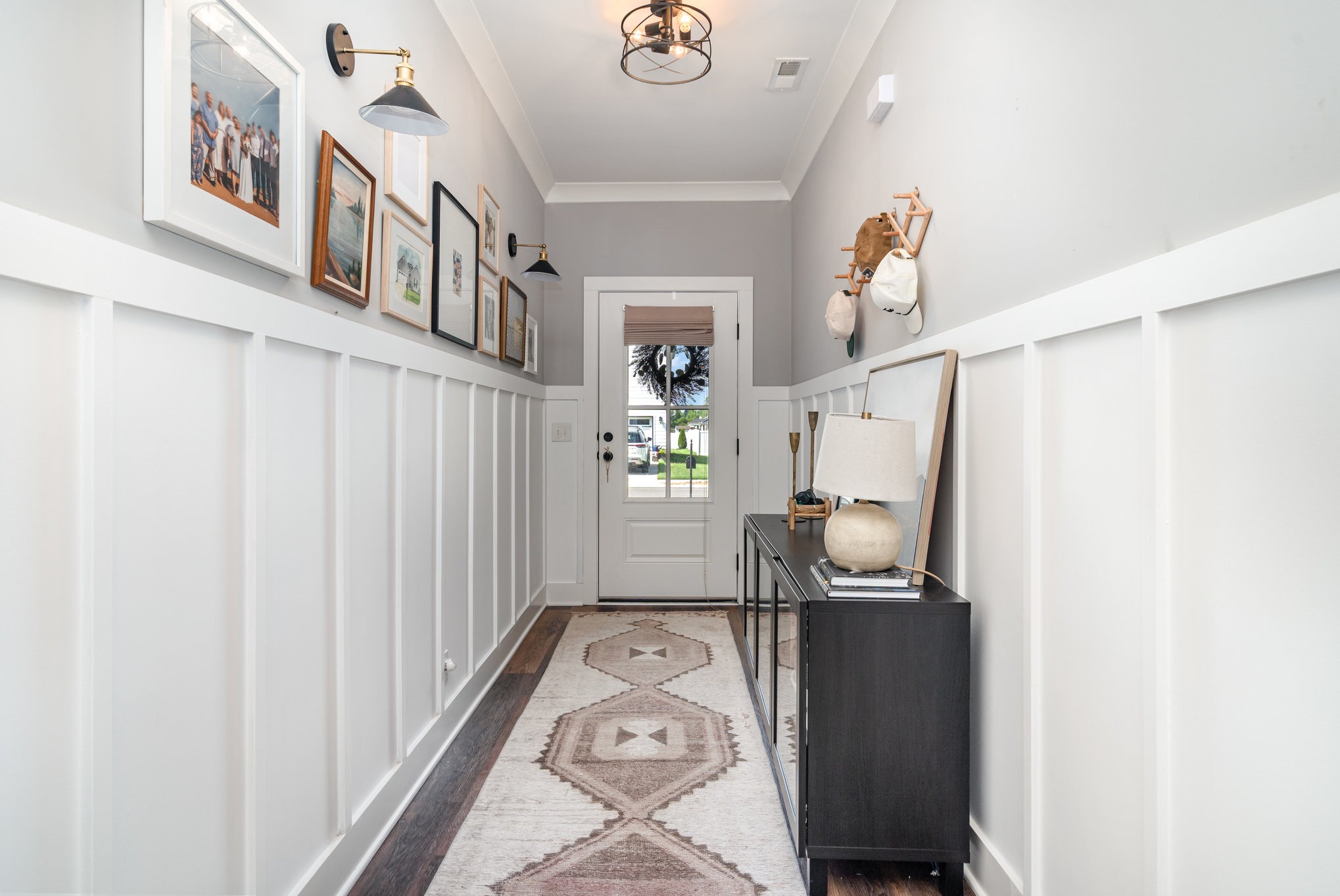 611 Gallant Way