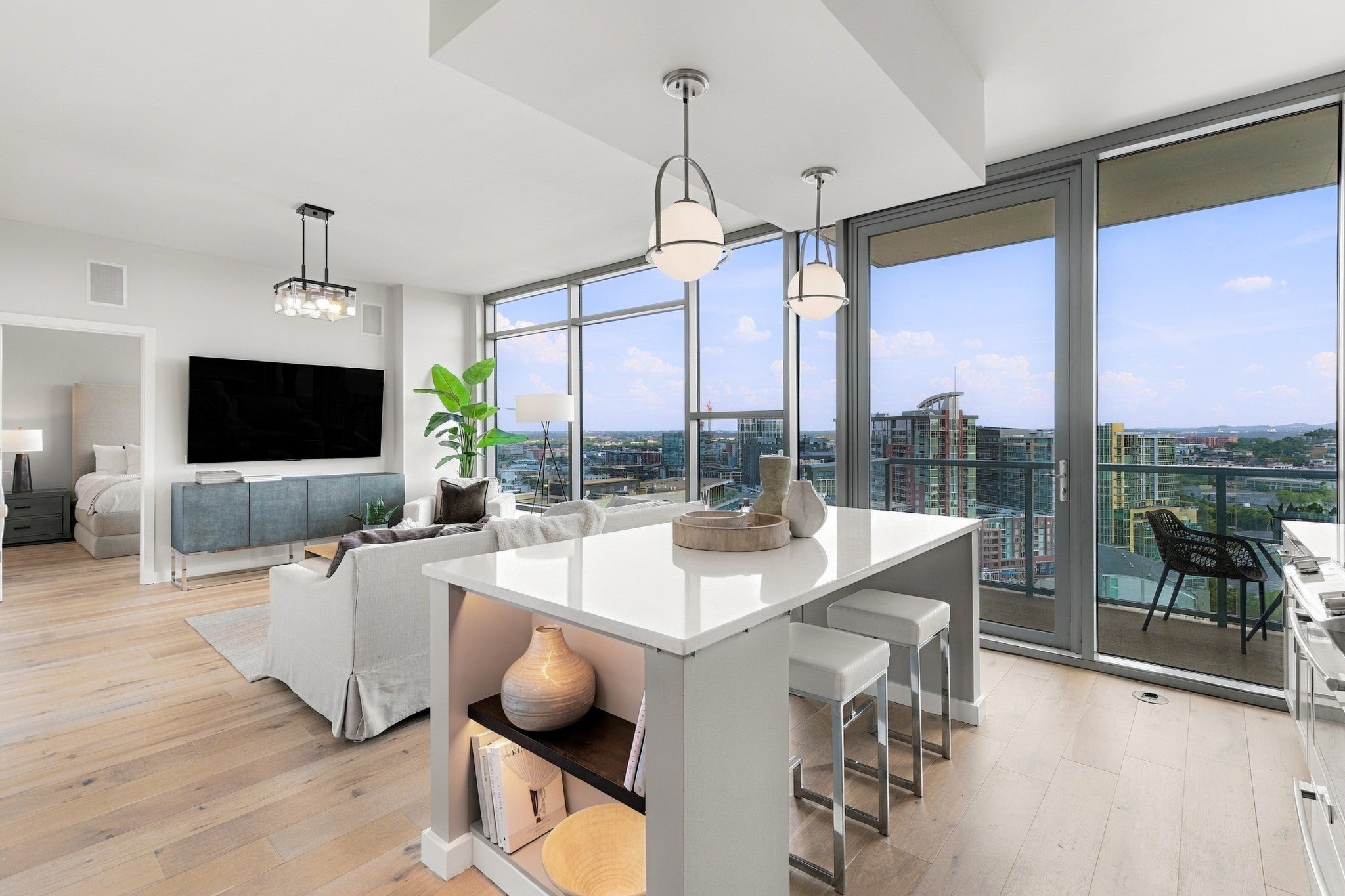 2-bed listing at 1212 Laurel St 1807, Nashville