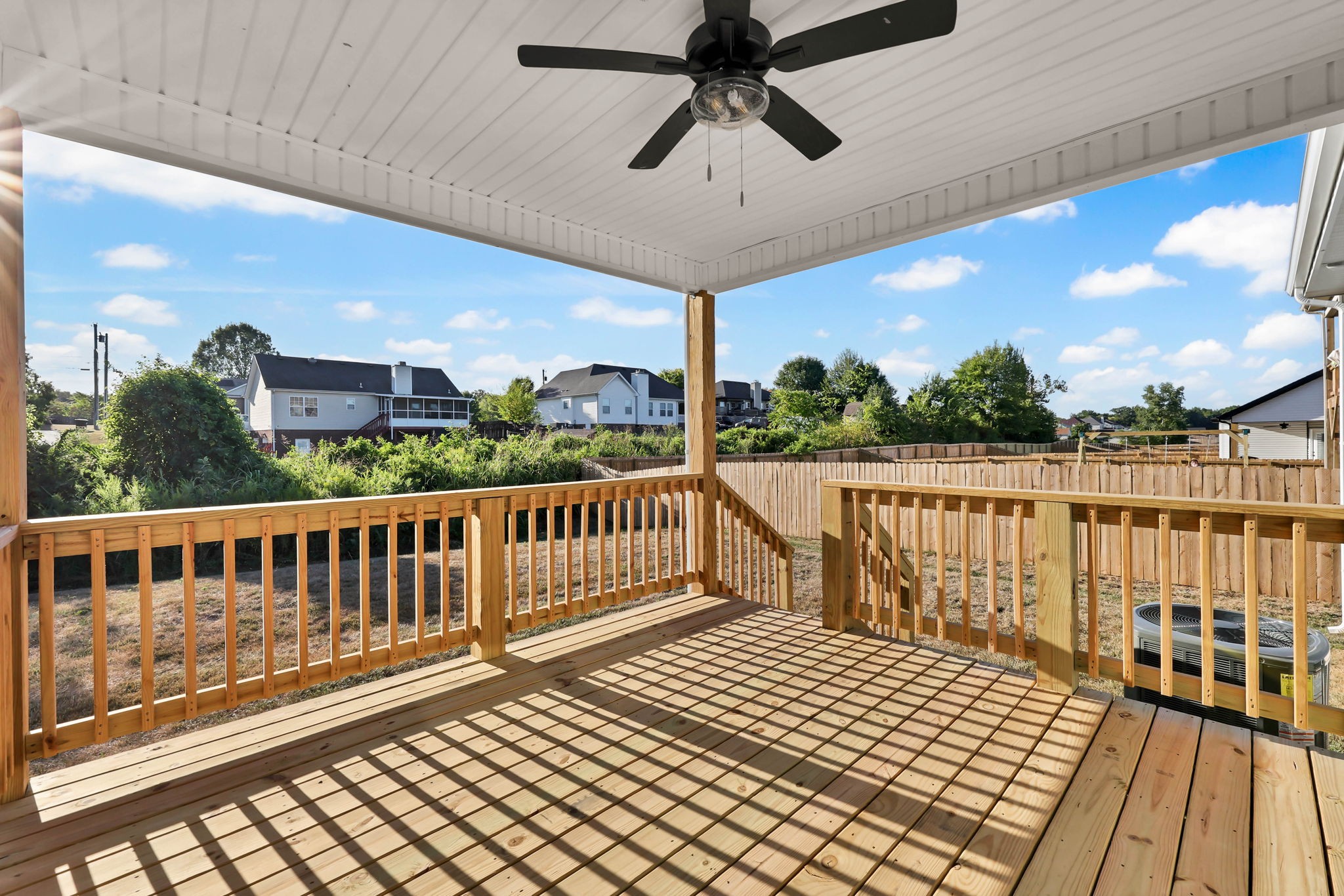 Clarksville, Tennessee 37042, United States, 3 Bedrooms Bedrooms, ,2 BathroomsBathrooms,Residential,Active,203608