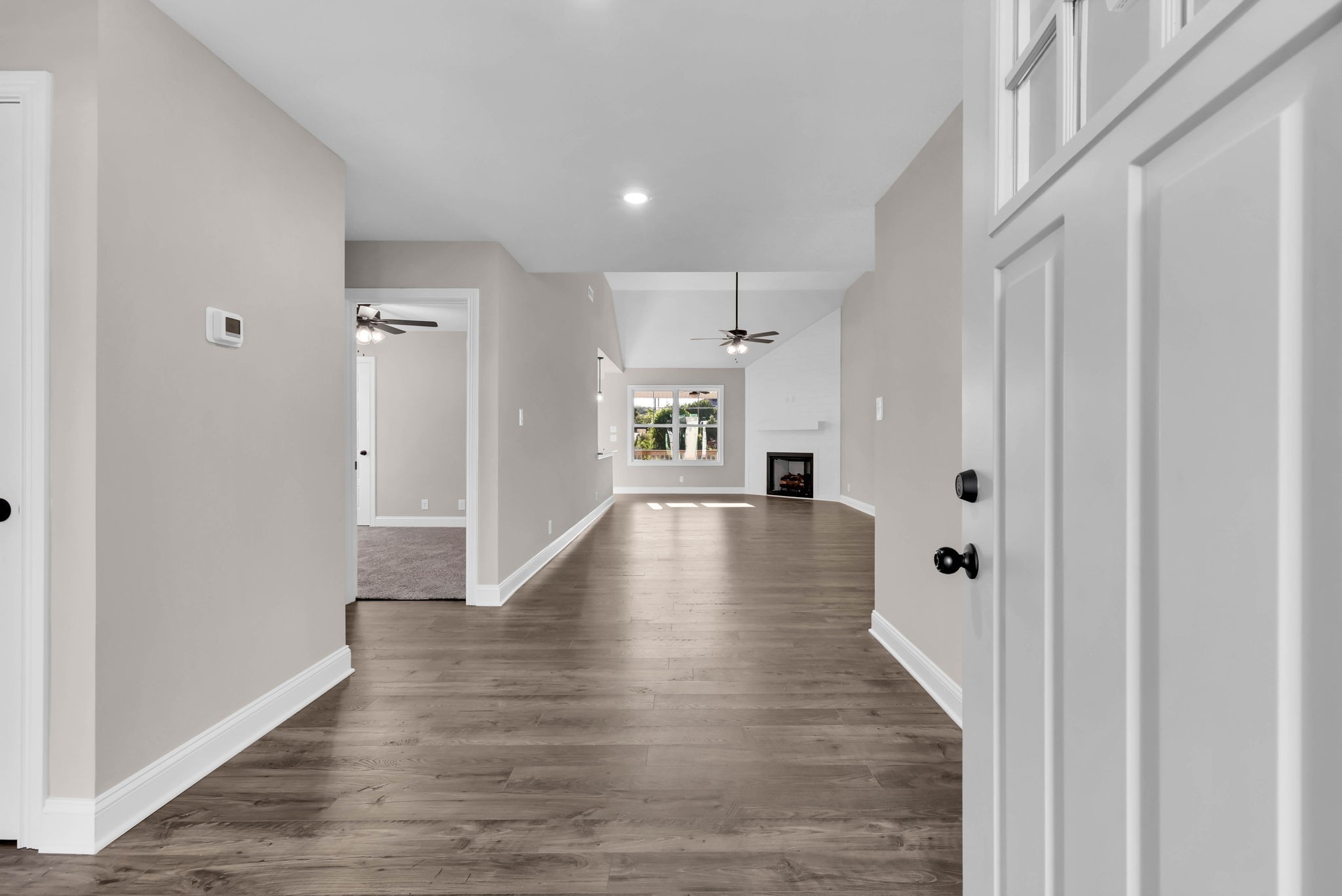 Clarksville, Tennessee 37042, United States, 3 Bedrooms Bedrooms, ,2 BathroomsBathrooms,Residential,Active,203608