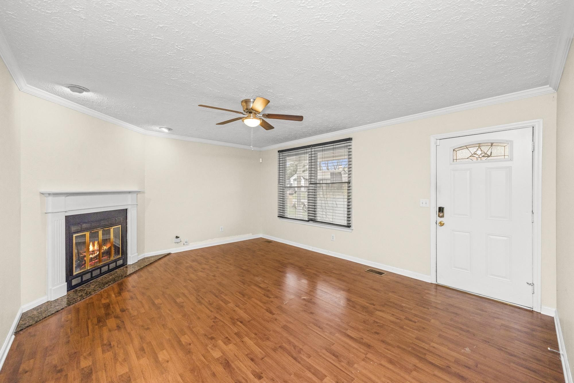 1212 Idlewild Pl