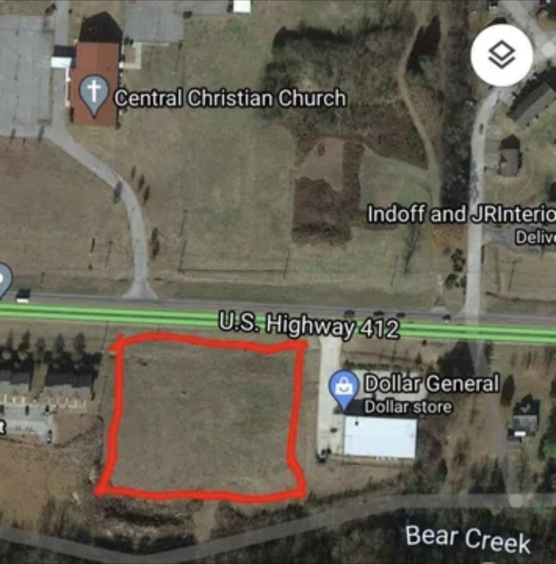 702 Bear Creek Pike